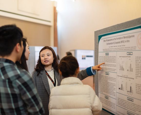 Pharmaceutical and Chemical Sciences Program graduate student presents research poster