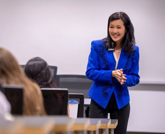 Dr. Jie Du presents lecture
